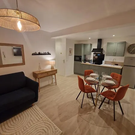 Διαμέρισμα Alex&chris *